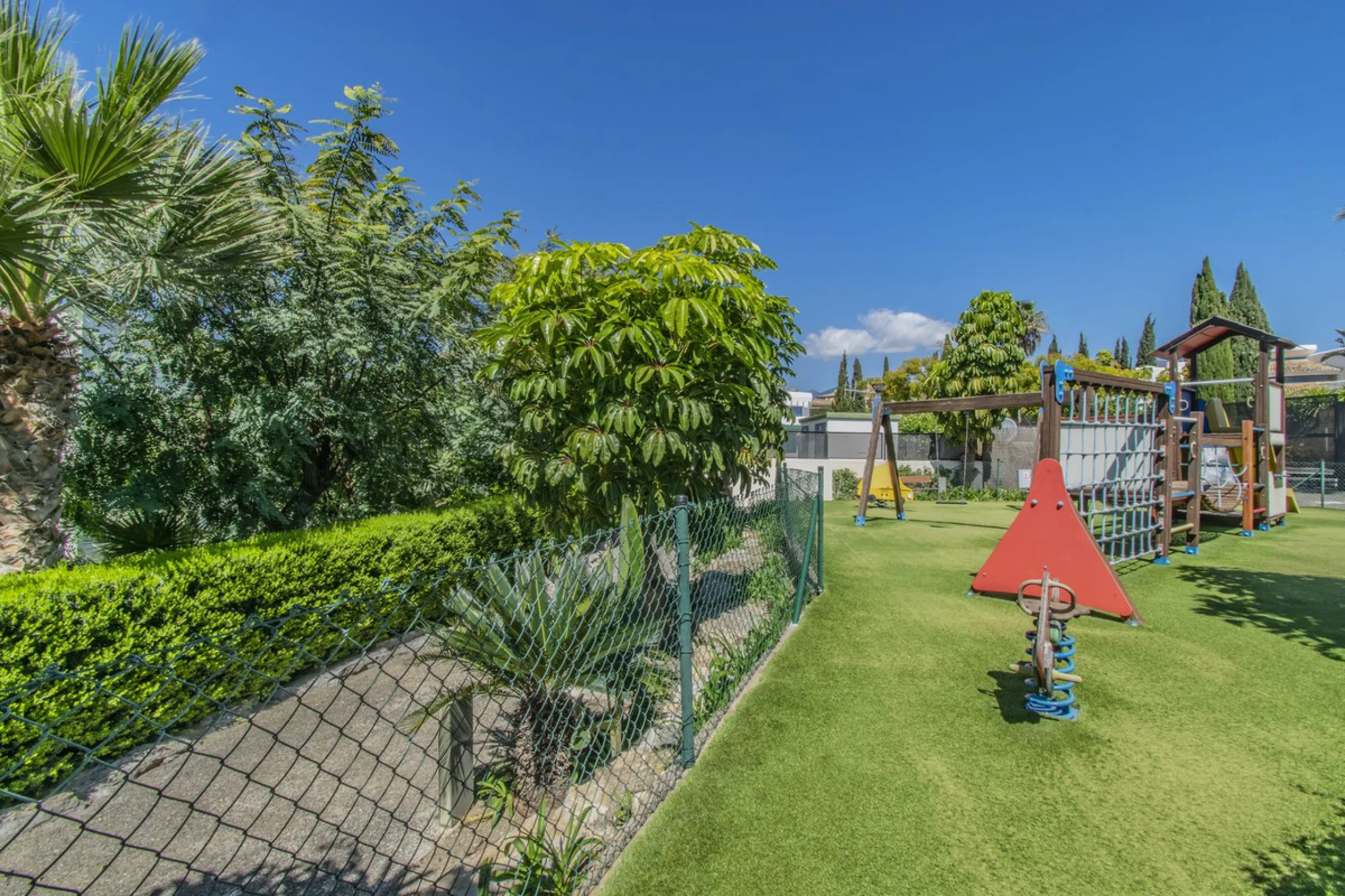 FANTASTIC PROPERTY IN THE EXCLUSIVE AREA OF LOS FLAMINGOS