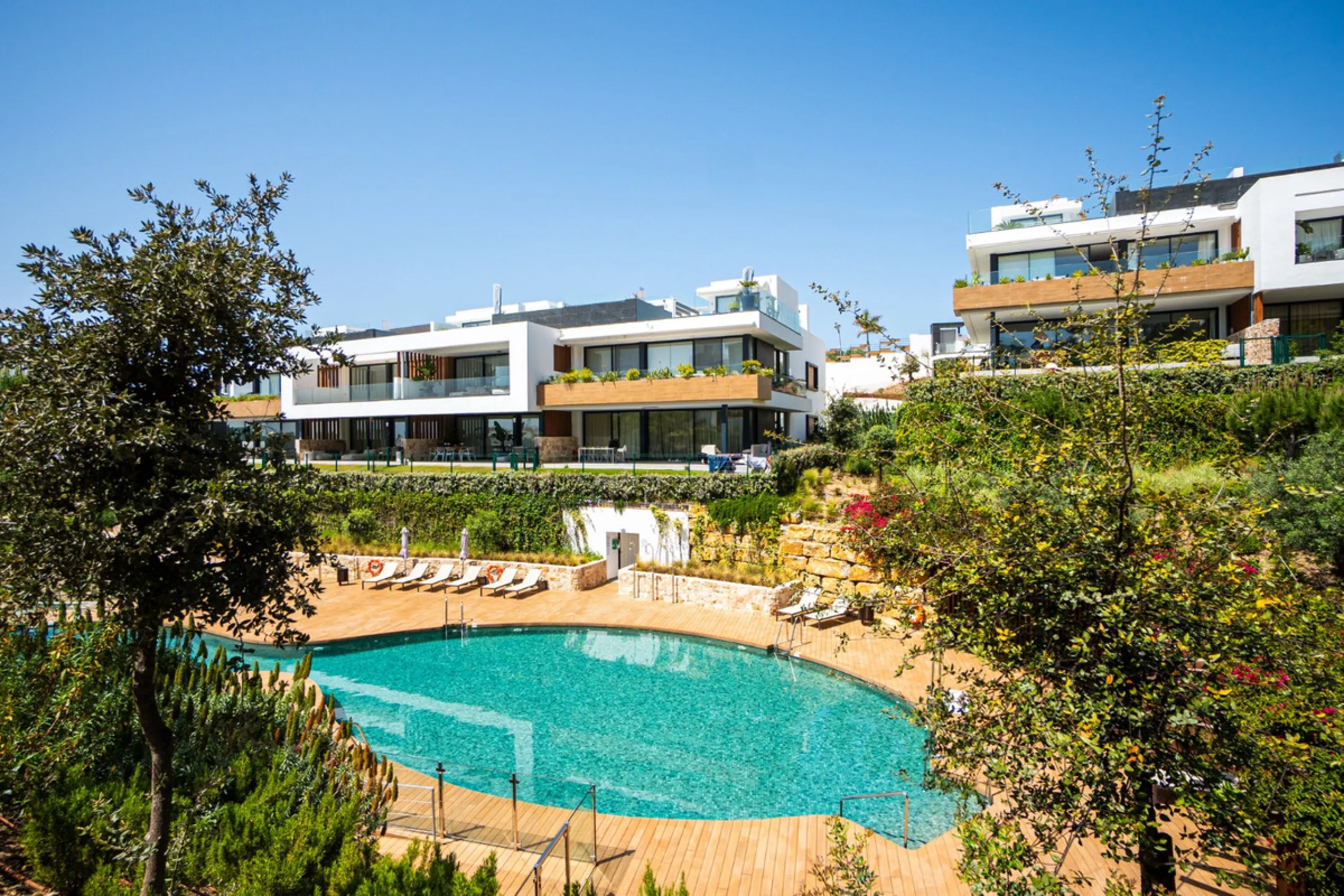 Apartment - Penthouse Duplex в продаже в Marbella, Málaga. В доме 3 спален и 3 ванных комнат. Площадь дома 331 м²