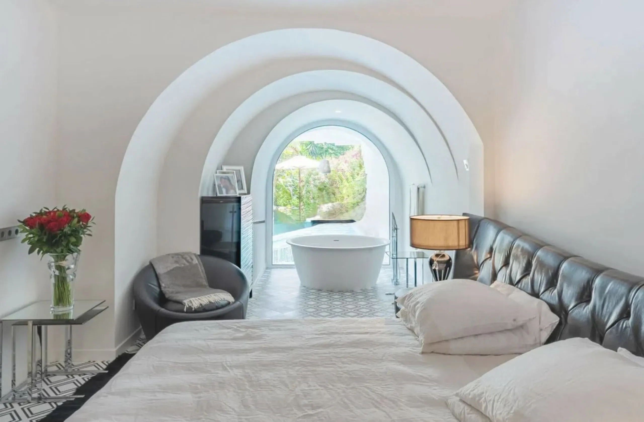 For Sale: Elegant Fully Renovated Townhouse near Puente Romano