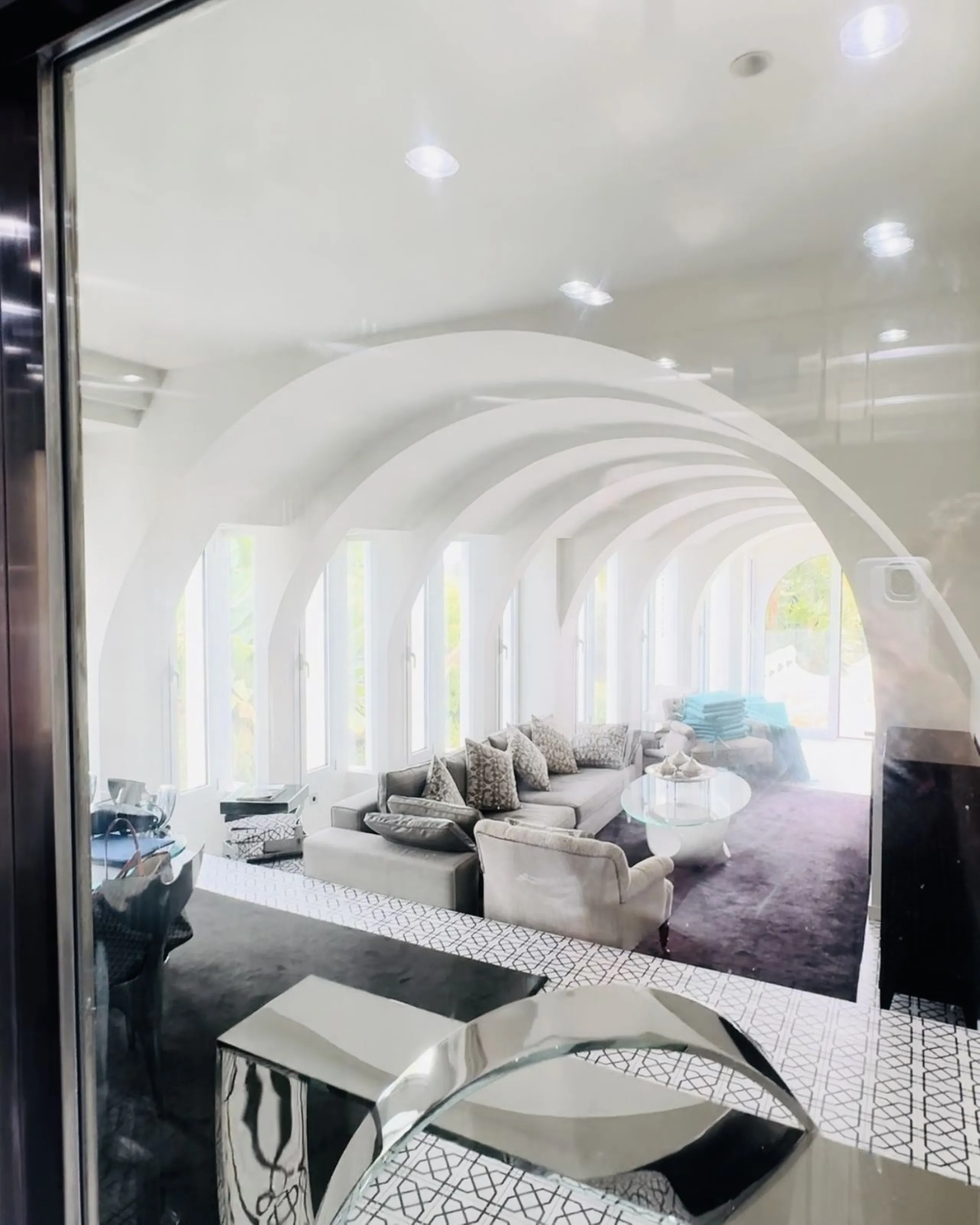 For Sale: Elegant Fully Renovated Townhouse near Puente Romano
