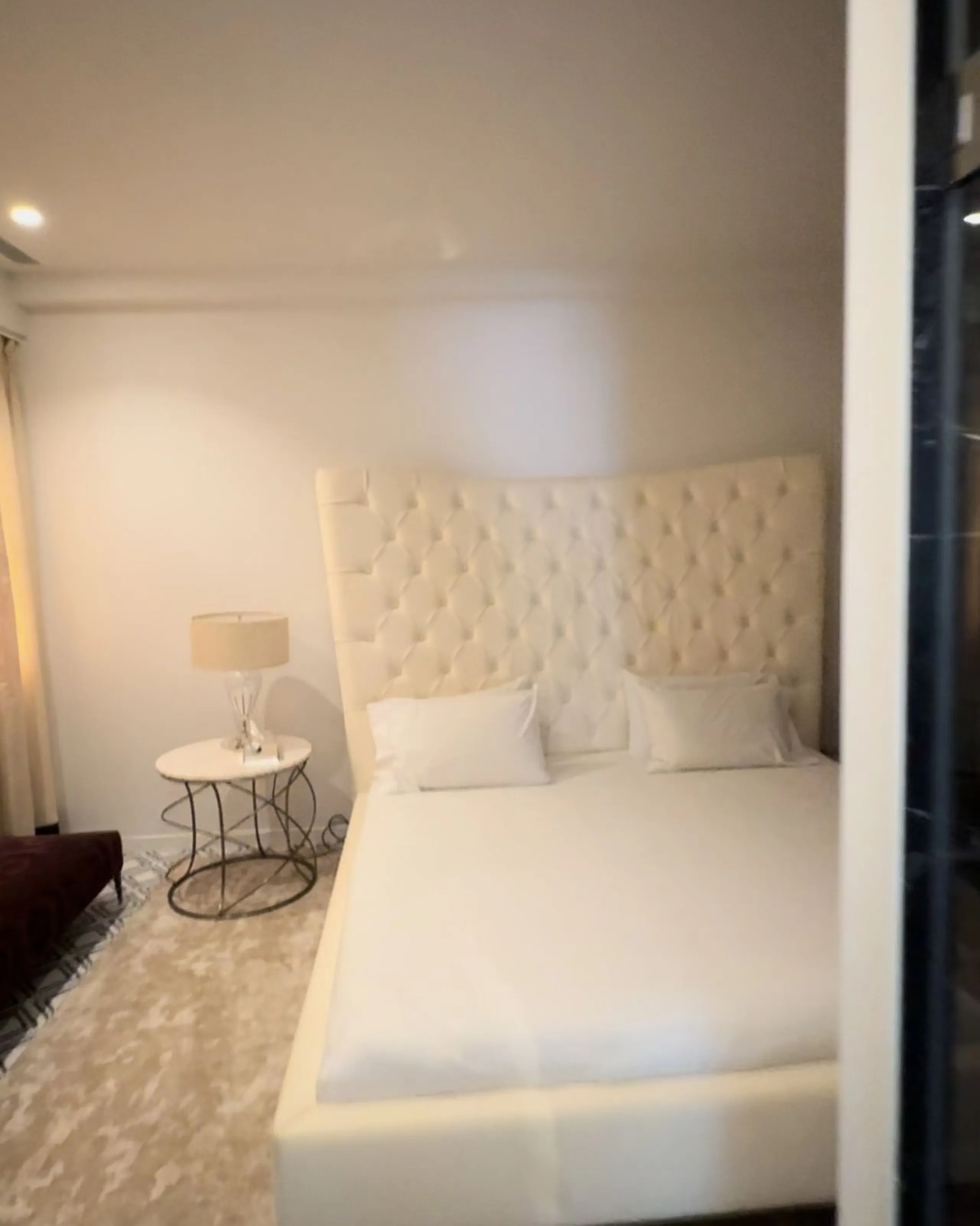 For Sale: Elegant Fully Renovated Townhouse near Puente Romano