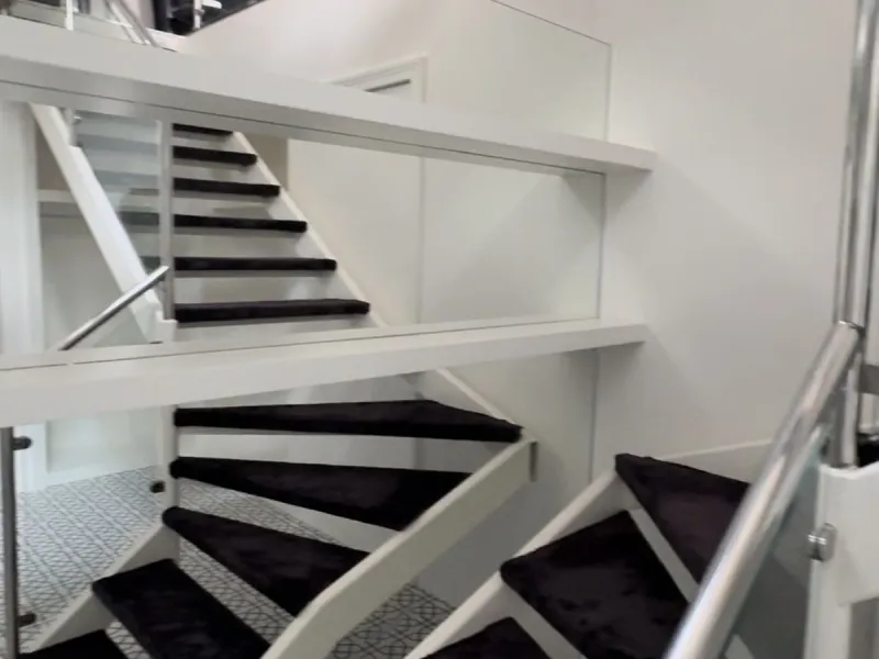 For Sale: Elegant Fully Renovated Townhouse near Puente Romano