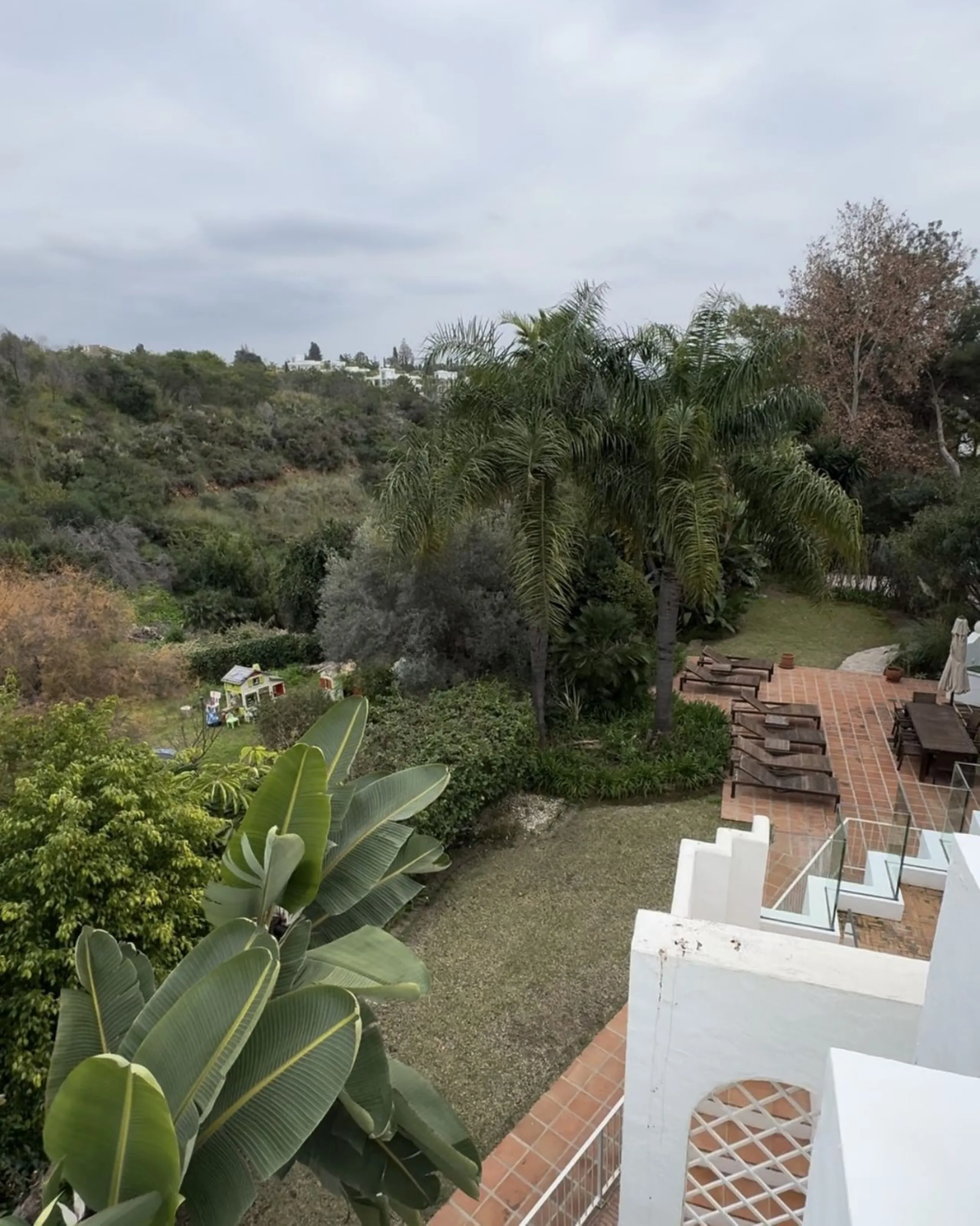 For Sale: Elegant Fully Renovated Townhouse near Puente Romano