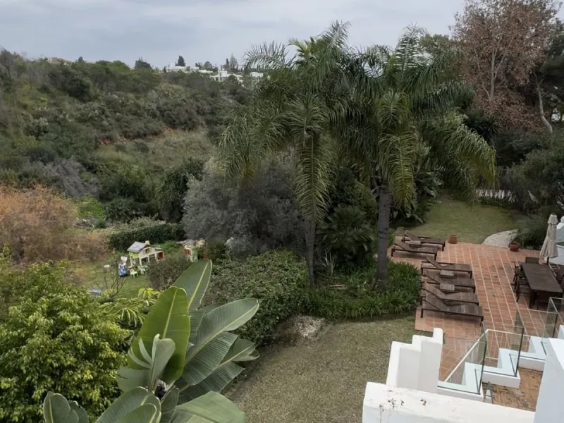 For Sale: Elegant Fully Renovated Townhouse near Puente Romano
