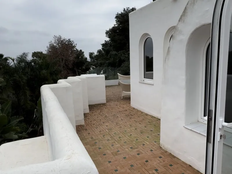 For Sale: Elegant Fully Renovated Townhouse near Puente Romano