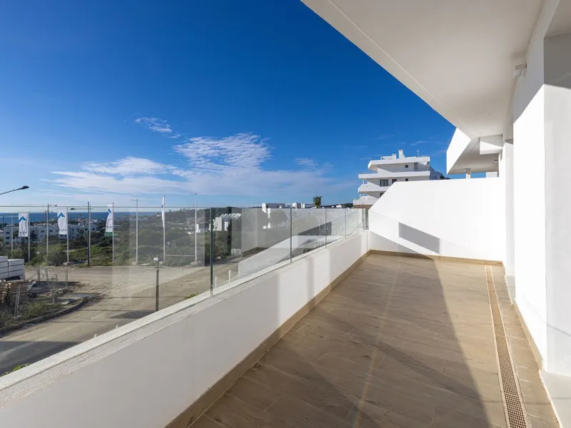 We are delighted to present this exceptional brand new two-bedroom apartment on the first floor of the brand-new One80 Suites development.