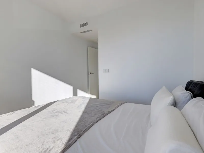 We are delighted to present this exceptional brand new two-bedroom apartment on the first floor of the brand-new One80 Suites development.