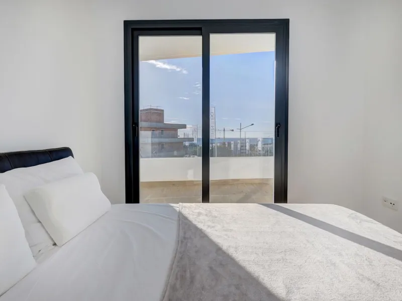 We are delighted to present this exceptional brand new two-bedroom apartment on the first floor of the brand-new One80 Suites development.