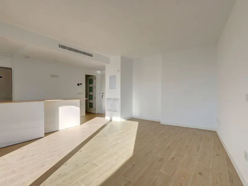 We are delighted to present this exceptional brand new two-bedroom apartment on the first floor of the brand-new One80 Suites development.