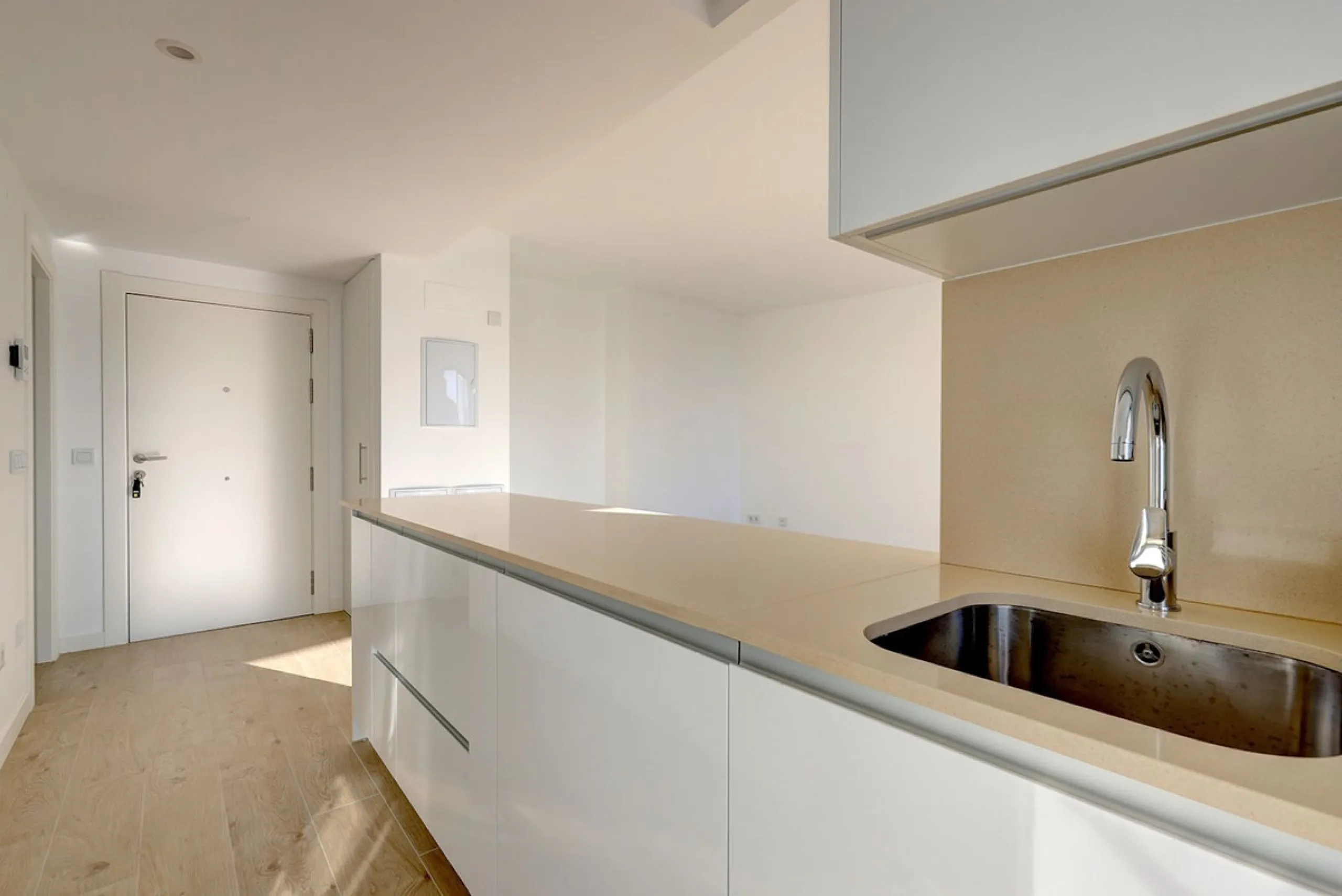 We are delighted to present this exceptional brand new two-bedroom apartment on the first floor of the brand-new One80 Suites development.
