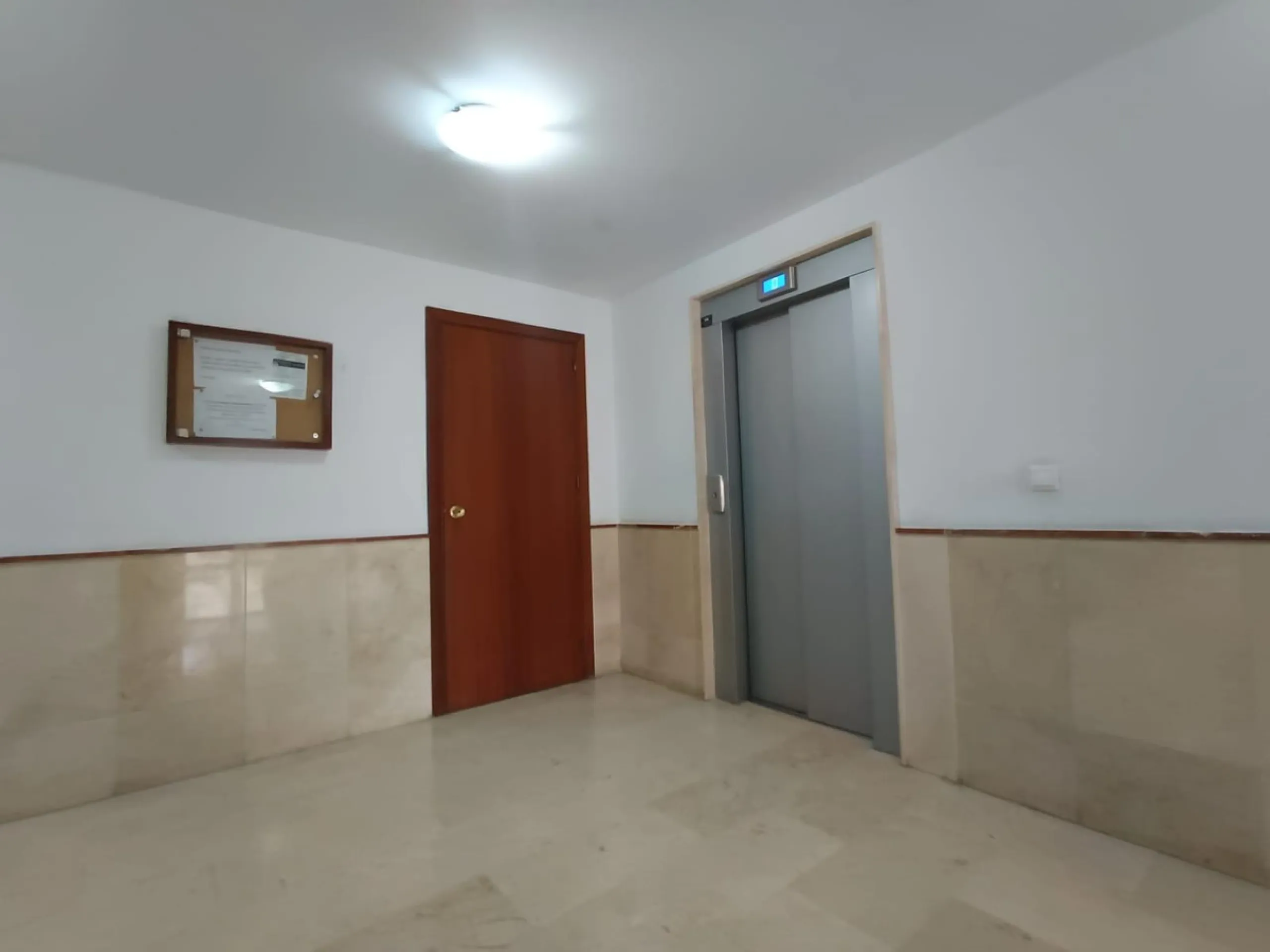Apartment - Middle Floor Apartment в продаже в Fuengirola, Málaga. В доме 4 спален и 1 ванных комнат. Площадь дома 110 м²