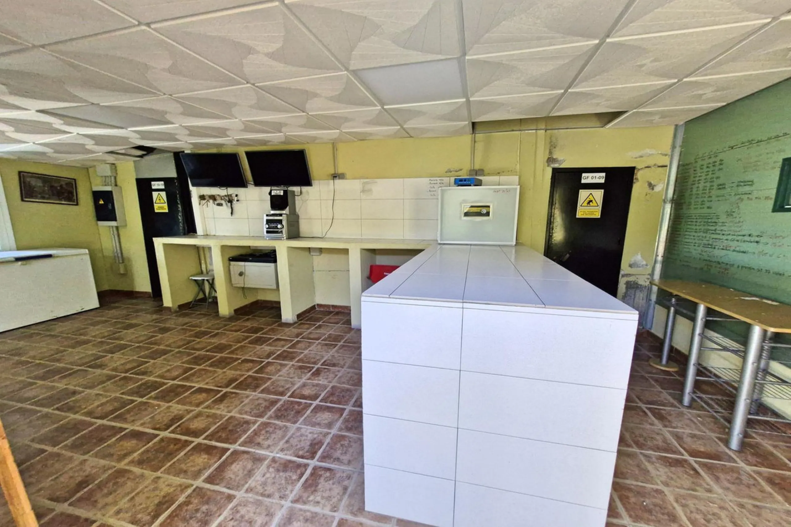 House - Finca - Cortijo в продаже в Coín, Málaga. В доме 3 спален и 2 ванных комнат. Площадь дома 162 м². Площадь участка 10620 м²