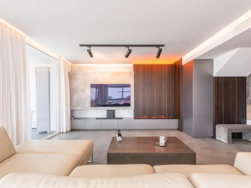 CONTEMPORARY PENTHOUSE WITH SEA AND GOLF VIEWS IN LA QUINTA