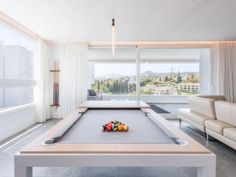 CONTEMPORARY PENTHOUSE WITH SEA AND GOLF VIEWS IN LA QUINTA