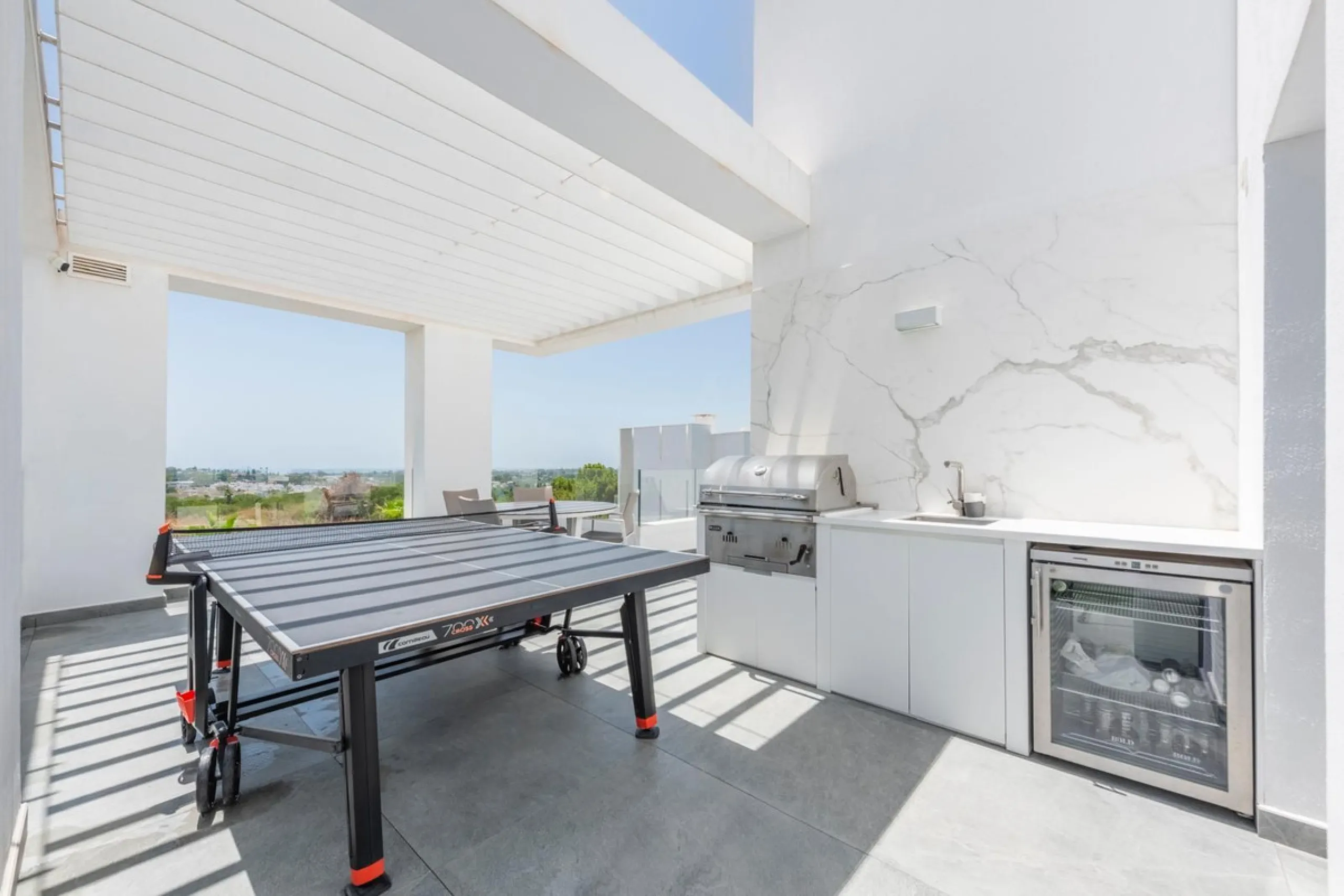 CONTEMPORARY PENTHOUSE WITH SEA AND GOLF VIEWS IN LA QUINTA