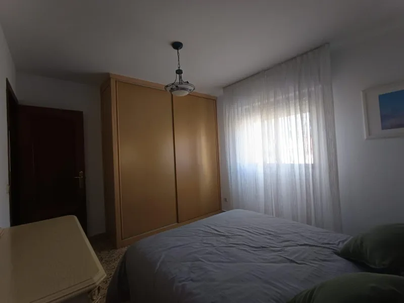 Apartment - Middle Floor Apartment в продаже в Fuengirola, Málaga. В доме 4 спален и 1 ванных комнат. Площадь дома 110 м²