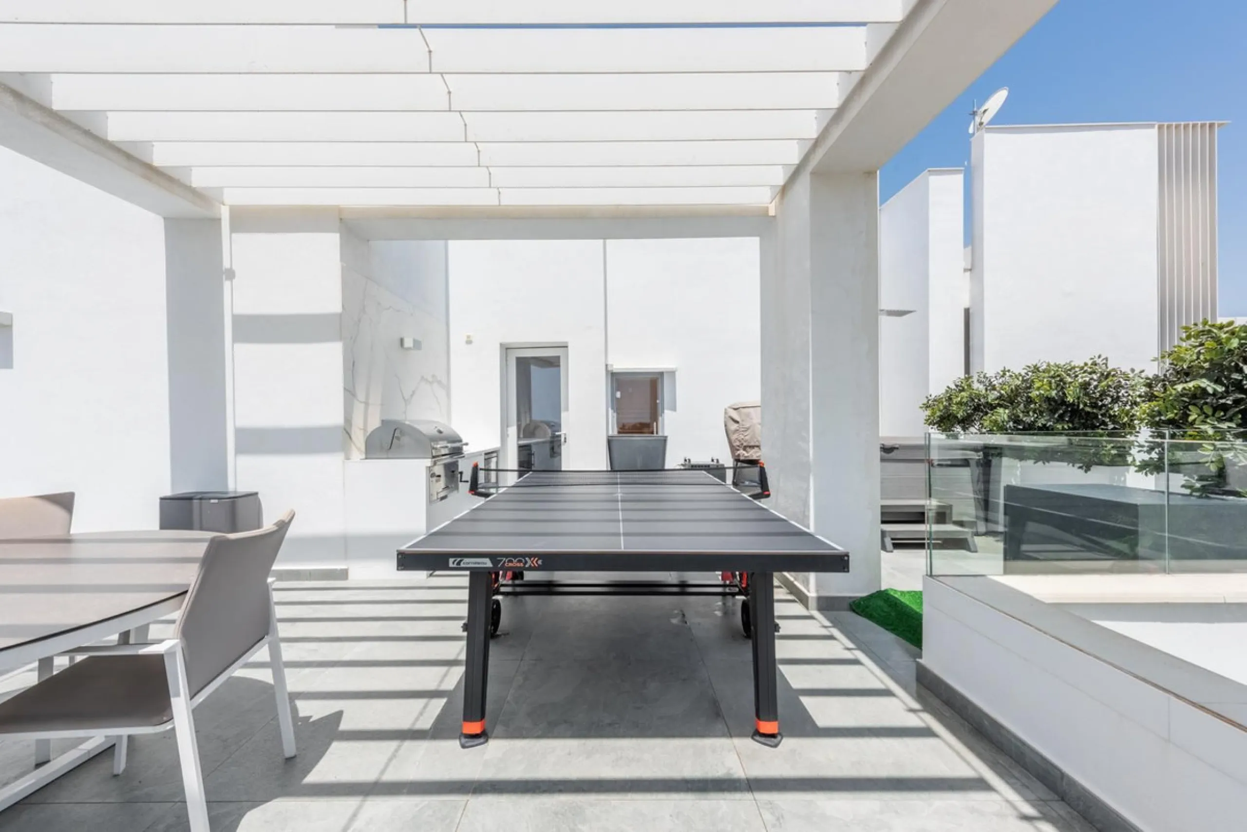 CONTEMPORARY PENTHOUSE WITH SEA AND GOLF VIEWS IN LA QUINTA