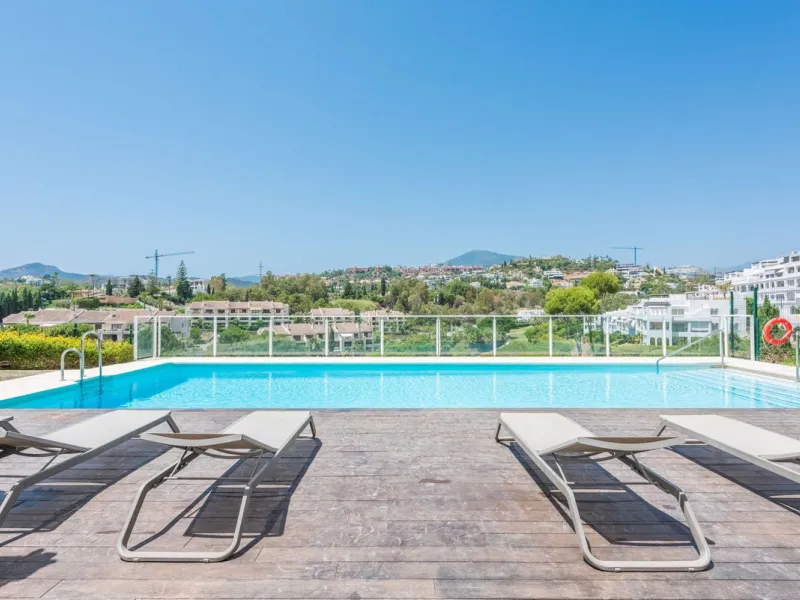 CONTEMPORARY PENTHOUSE WITH SEA AND GOLF VIEWS IN LA QUINTA