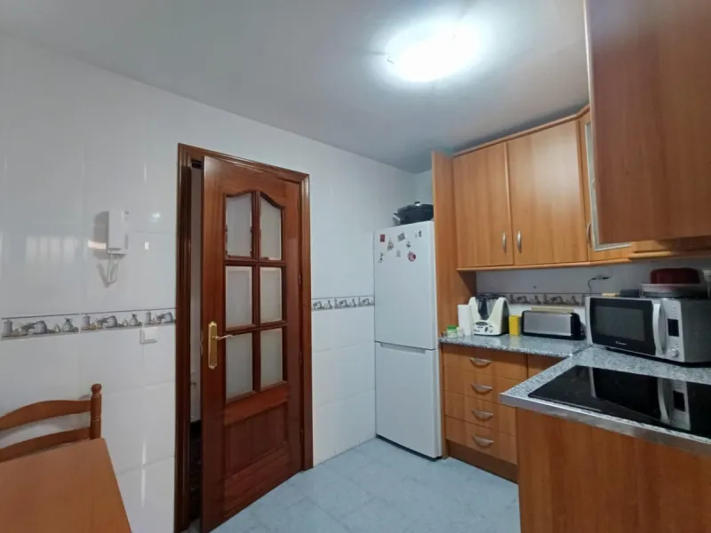 Apartment - Middle Floor Apartment в продаже в Fuengirola, Málaga. В доме 4 спален и 1 ванных комнат. Площадь дома 110 м²
