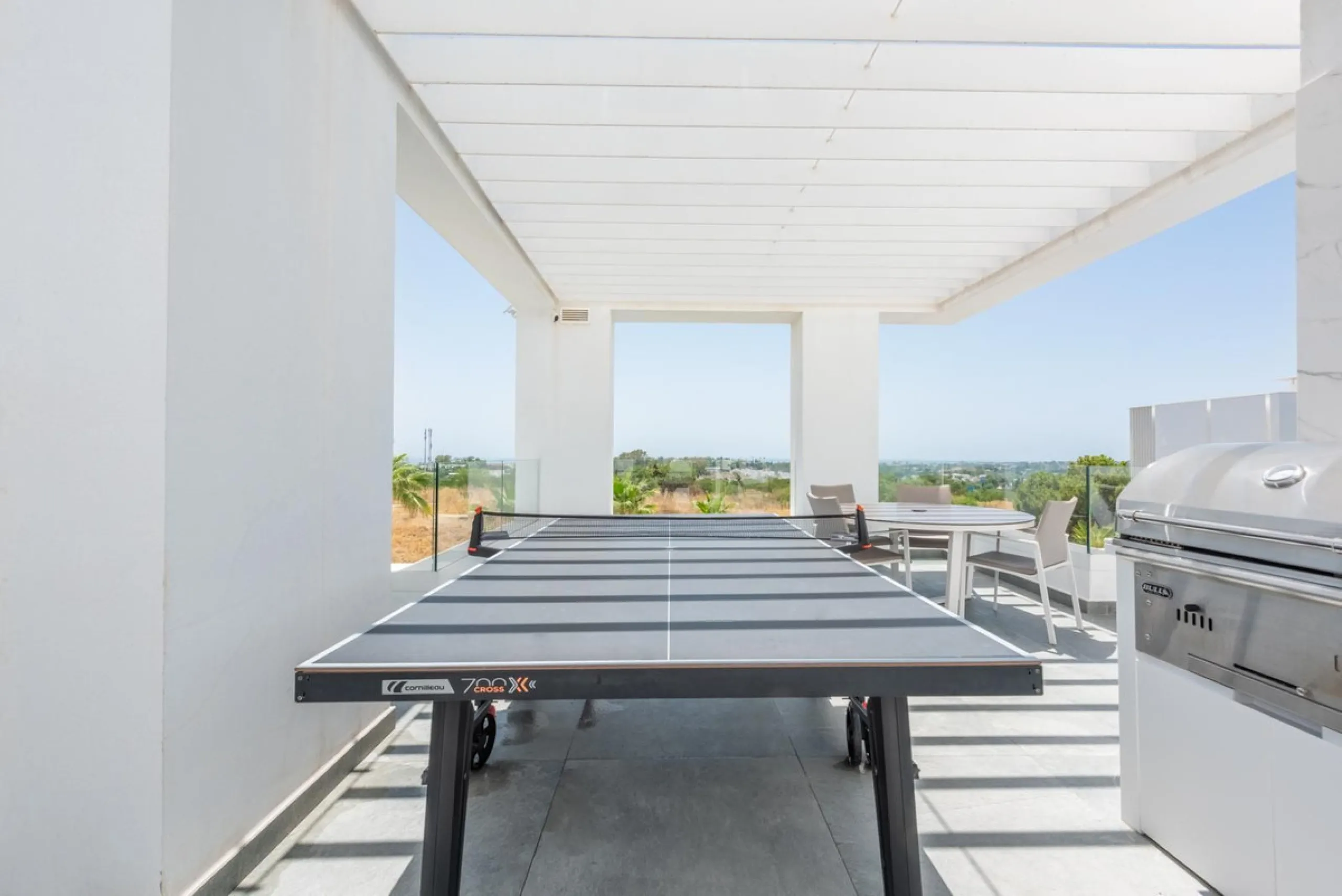 CONTEMPORARY PENTHOUSE WITH SEA AND GOLF VIEWS IN LA QUINTA
