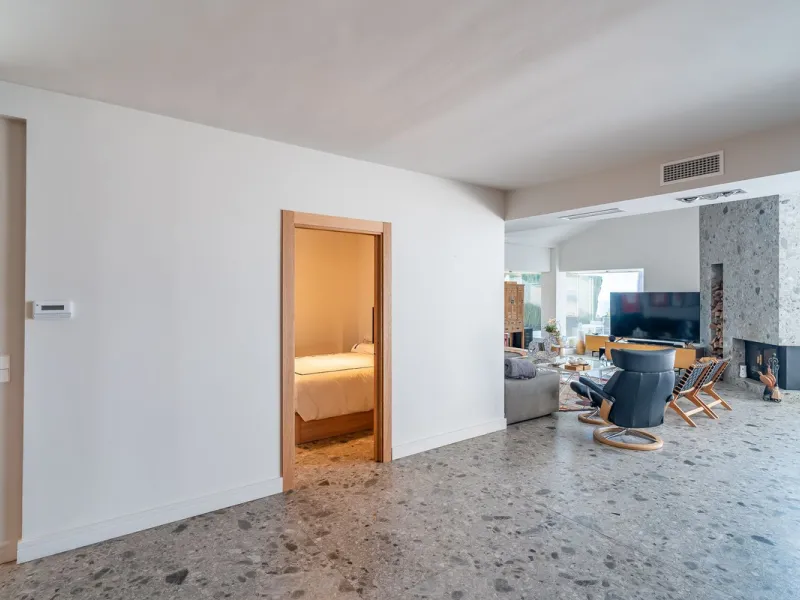 ✨ 235 m² built + 80 m² enclosed terrace | 591 m² plot | Private pool | Views of the Bay of Fuengirola ✨