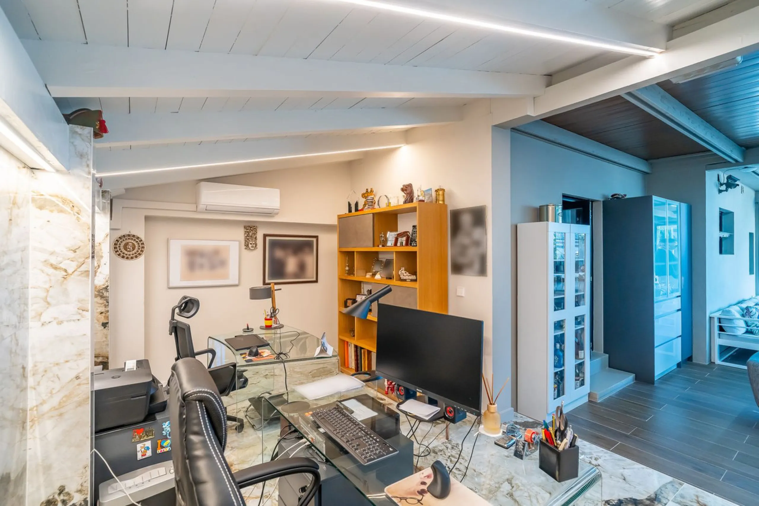 ✨ 235 m² built + 80 m² enclosed terrace | 591 m² plot | Private pool | Views of the Bay of Fuengirola ✨