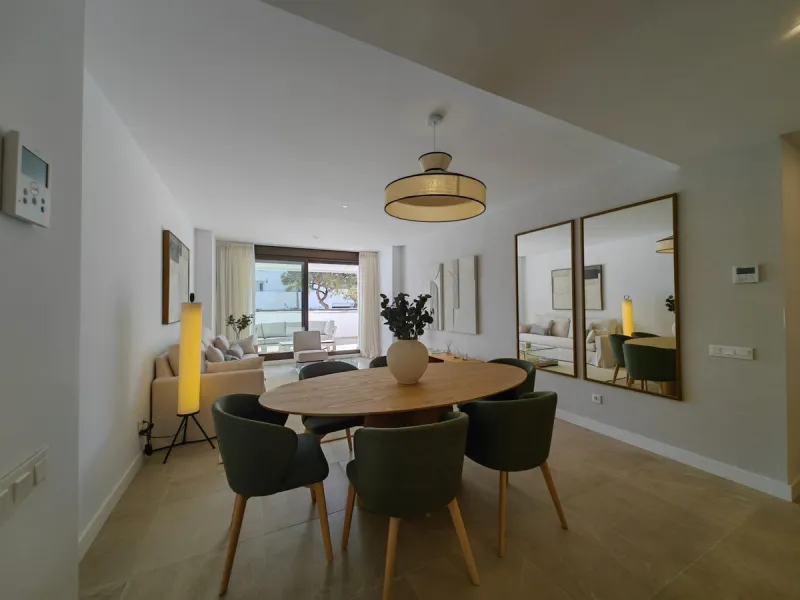 Brand-New Luxury 4-Bedroom Apartment in South Place, Las Mesas, Estepona