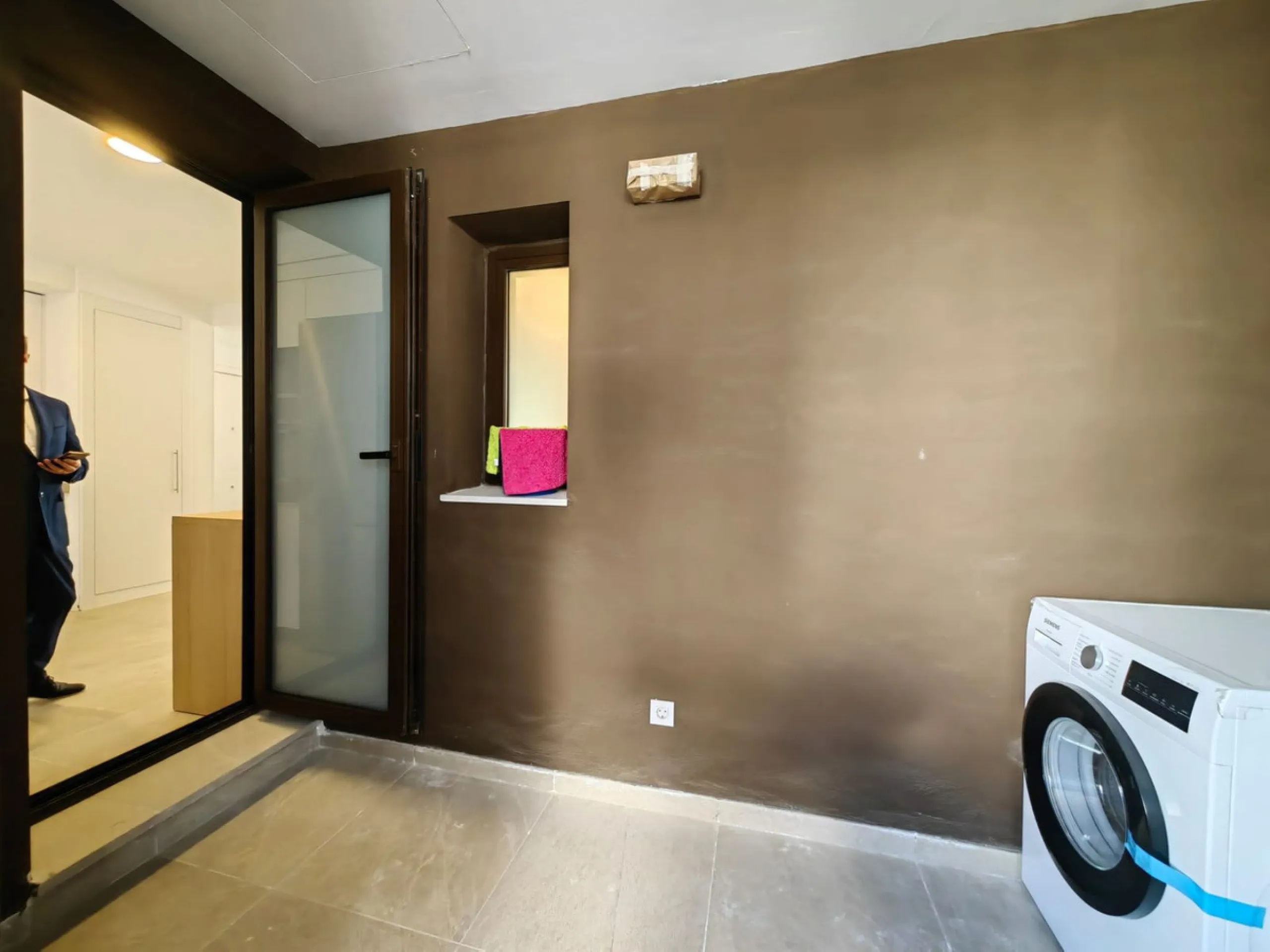 Brand-New Luxury 4-Bedroom Apartment in South Place, Las Mesas, Estepona