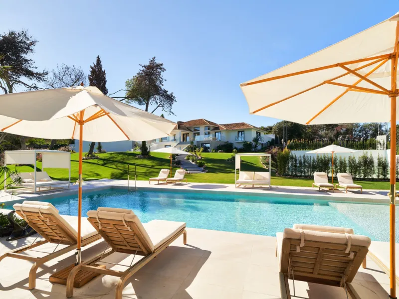 Villa Audrey | Luxury Modern Villa with Private Pool, Tennis Court & Guest Apartment.