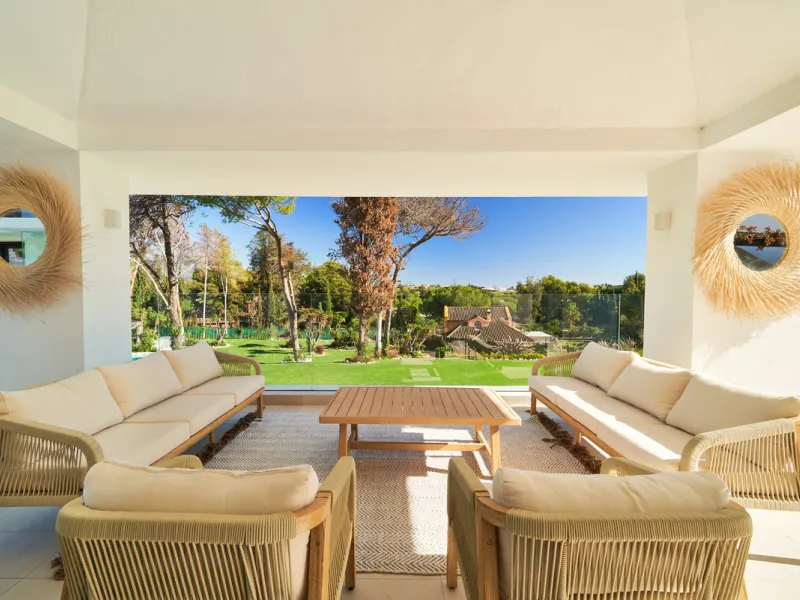 Villa Audrey | Luxury Modern Villa with Private Pool, Tennis Court & Guest Apartment.