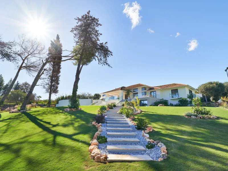 Villa Audrey | Luxury Modern Villa with Private Pool, Tennis Court & Guest Apartment.