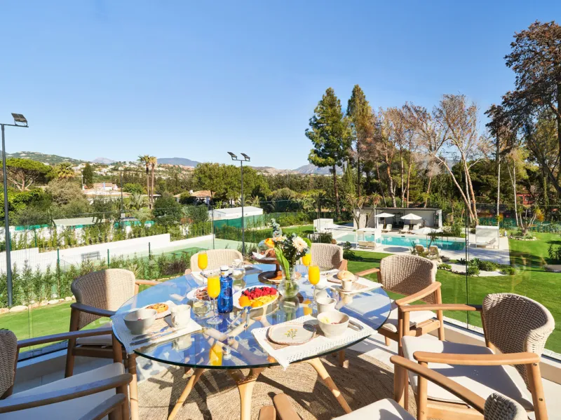 Villa Audrey | Luxury Modern Villa with Private Pool, Tennis Court & Guest Apartment.