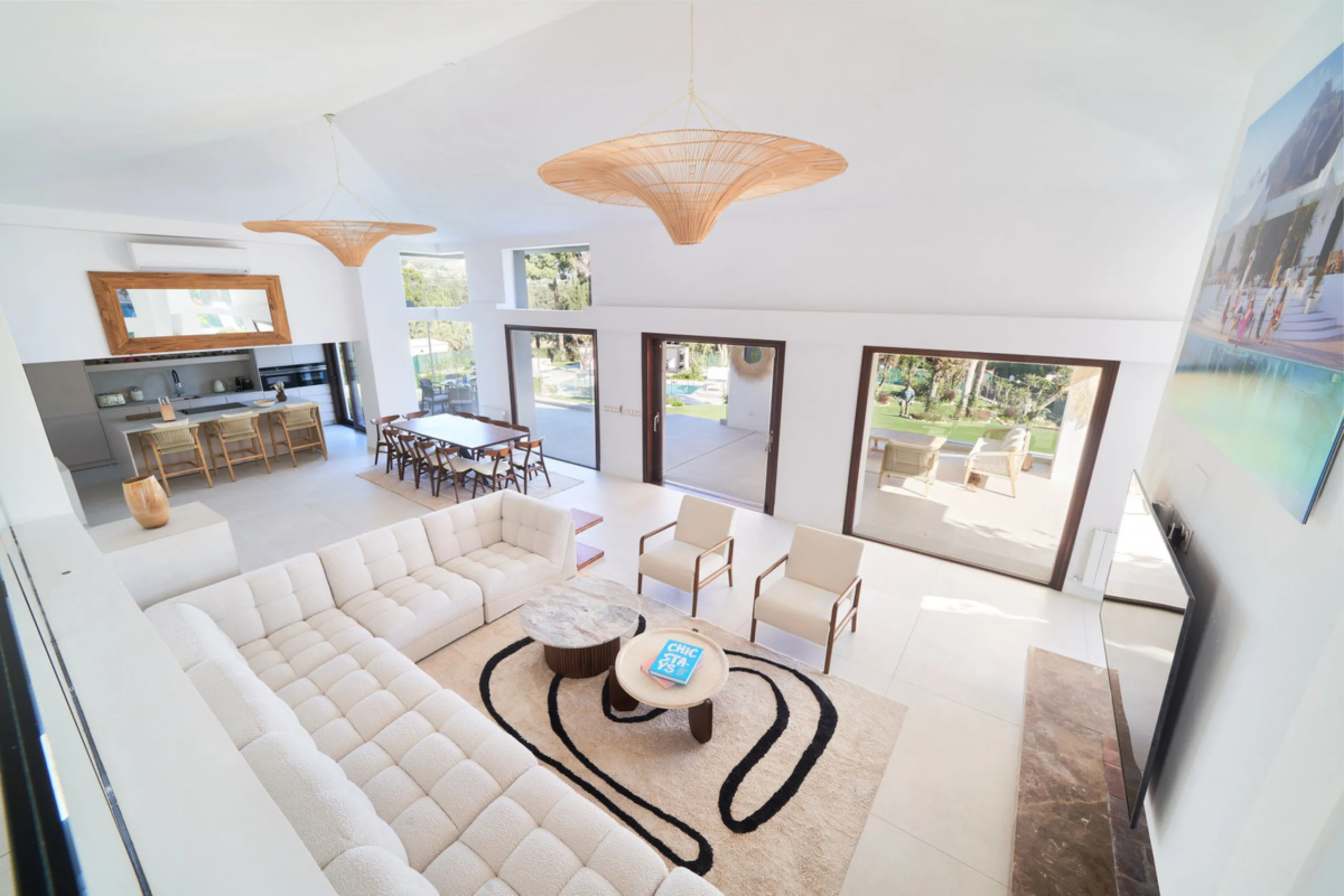 Villa Audrey | Luxury Modern Villa with Private Pool, Tennis Court & Guest Apartment.