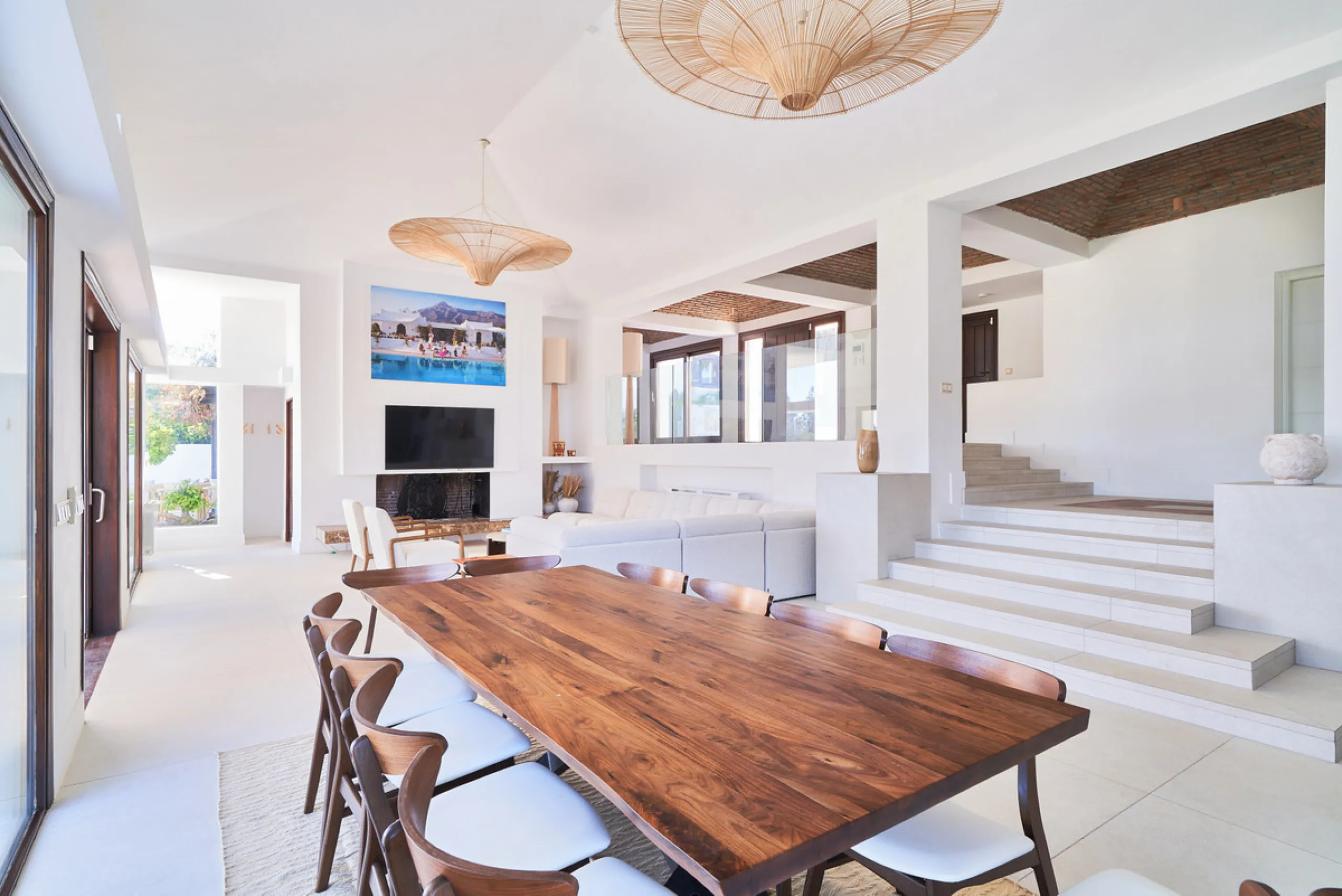 Villa Audrey | Luxury Modern Villa with Private Pool, Tennis Court & Guest Apartment.