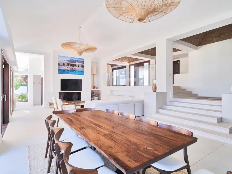 Villa Audrey | Luxury Modern Villa with Private Pool, Tennis Court & Guest Apartment.