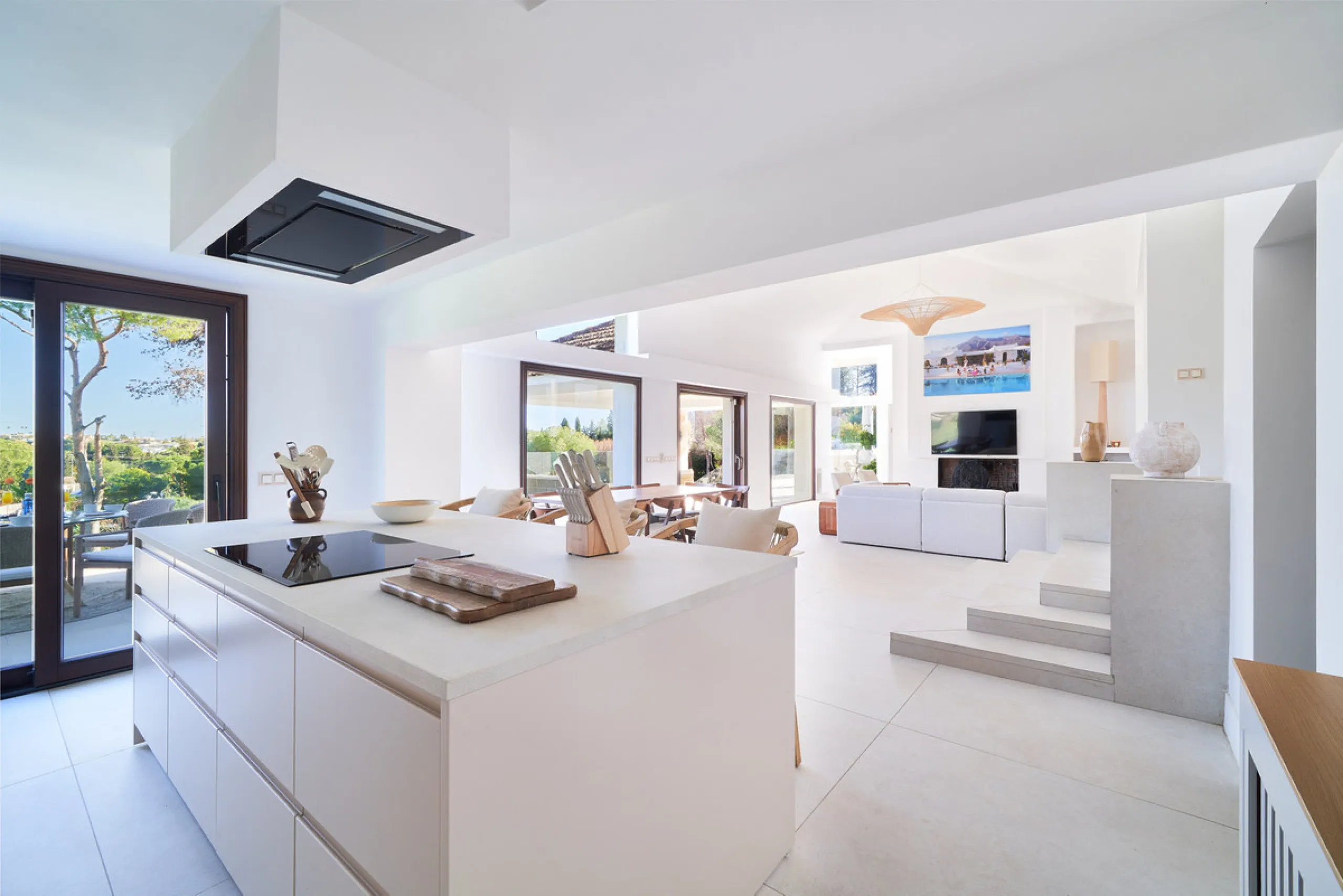 Villa Audrey | Luxury Modern Villa with Private Pool, Tennis Court & Guest Apartment.