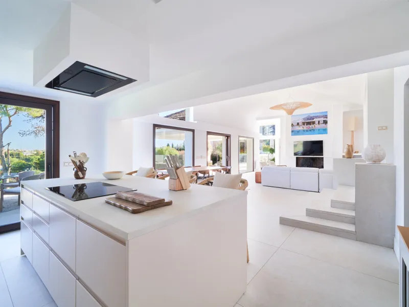 Villa Audrey | Luxury Modern Villa with Private Pool, Tennis Court & Guest Apartment.