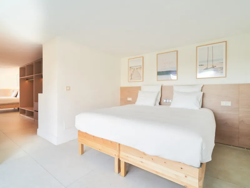 Villa Audrey | Luxury Modern Villa with Private Pool, Tennis Court & Guest Apartment.