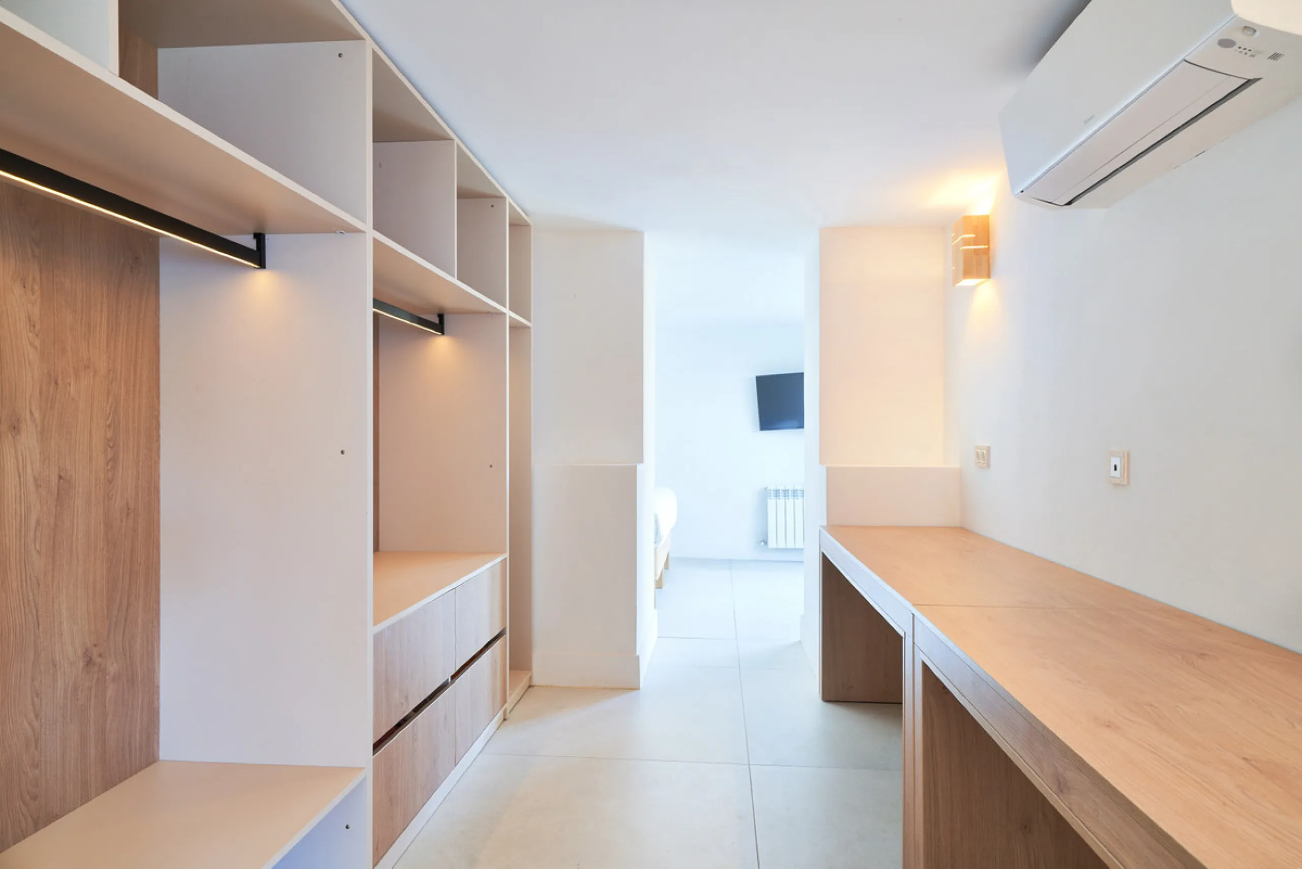 Villa Audrey | Luxury Modern Villa with Private Pool, Tennis Court & Guest Apartment.