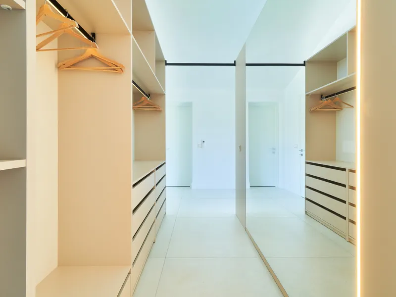 Villa Audrey | Luxury Modern Villa with Private Pool, Tennis Court & Guest Apartment.