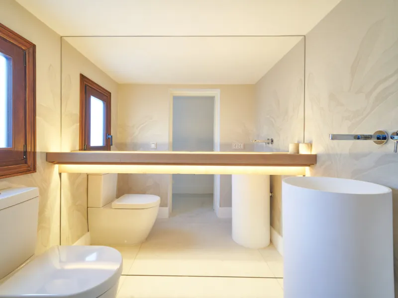 Villa Audrey | Luxury Modern Villa with Private Pool, Tennis Court & Guest Apartment.