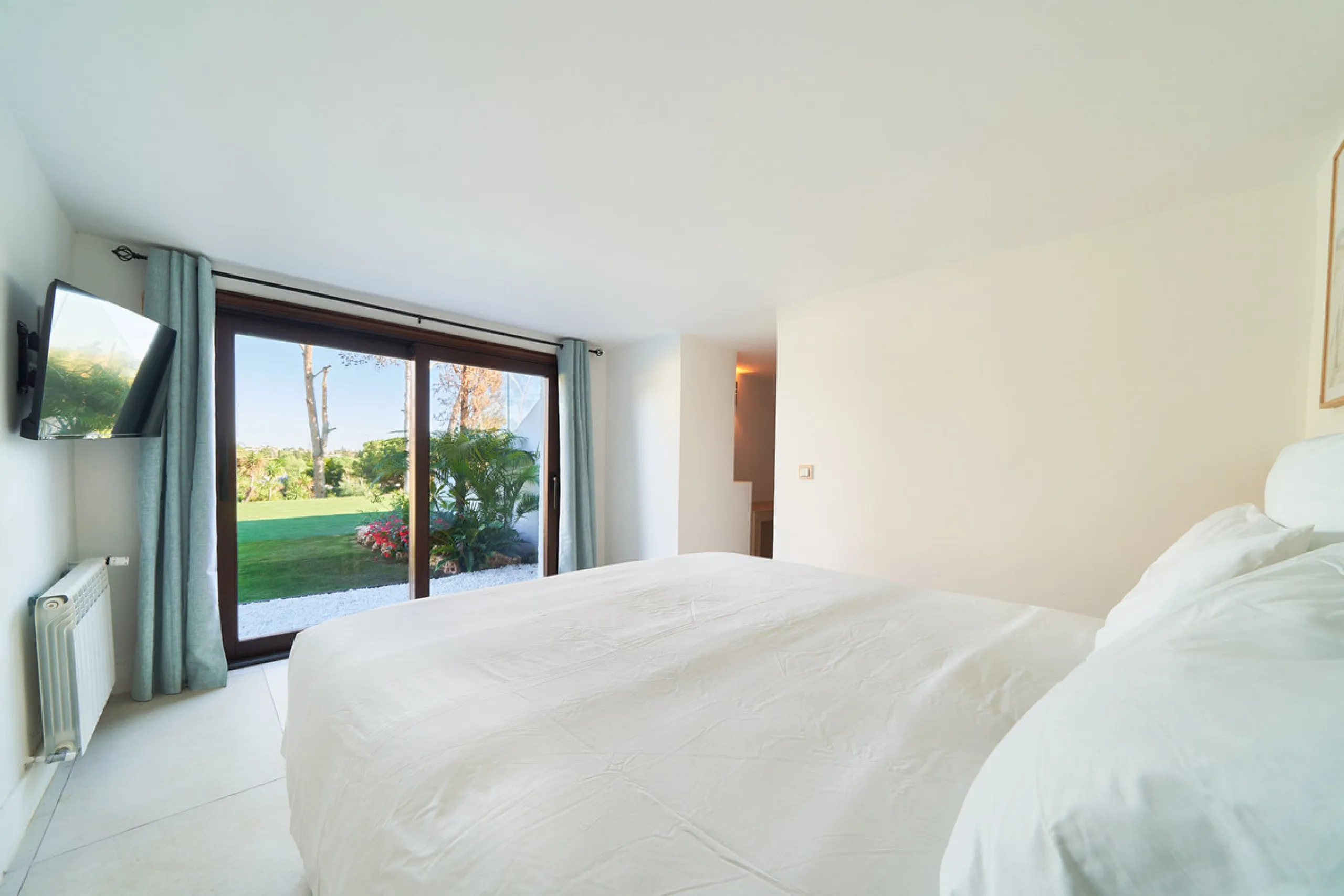 Villa Audrey | Luxury Modern Villa with Private Pool, Tennis Court & Guest Apartment.