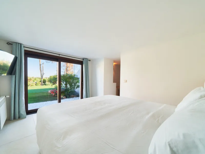 Villa Audrey | Luxury Modern Villa with Private Pool, Tennis Court & Guest Apartment.