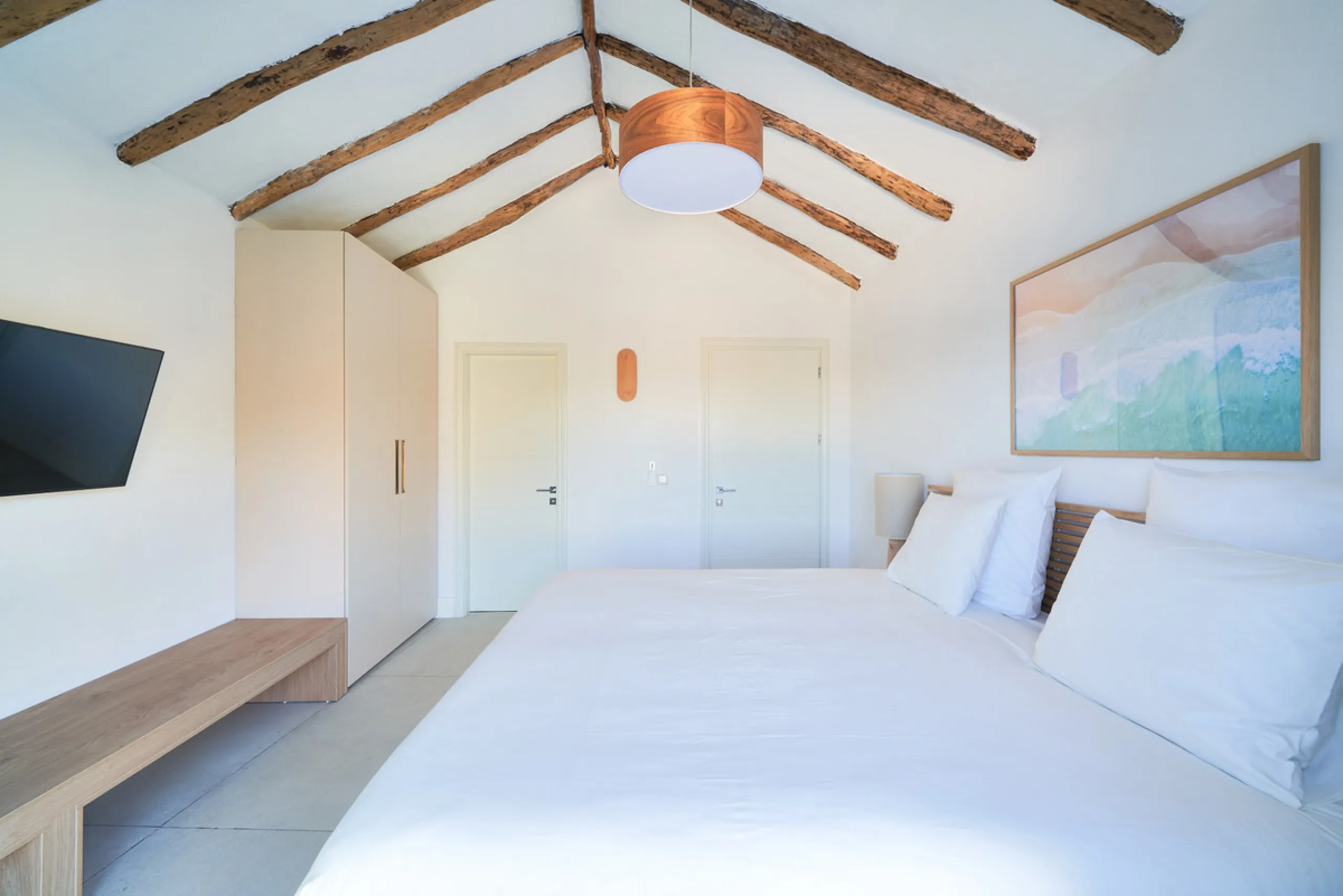 Villa Audrey | Luxury Modern Villa with Private Pool, Tennis Court & Guest Apartment.