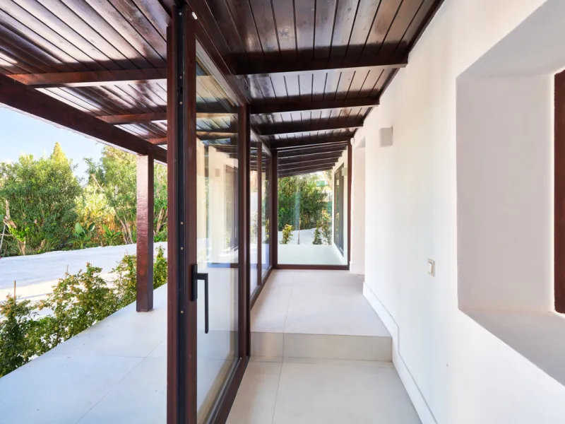 Villa Audrey | Luxury Modern Villa with Private Pool, Tennis Court & Guest Apartment.