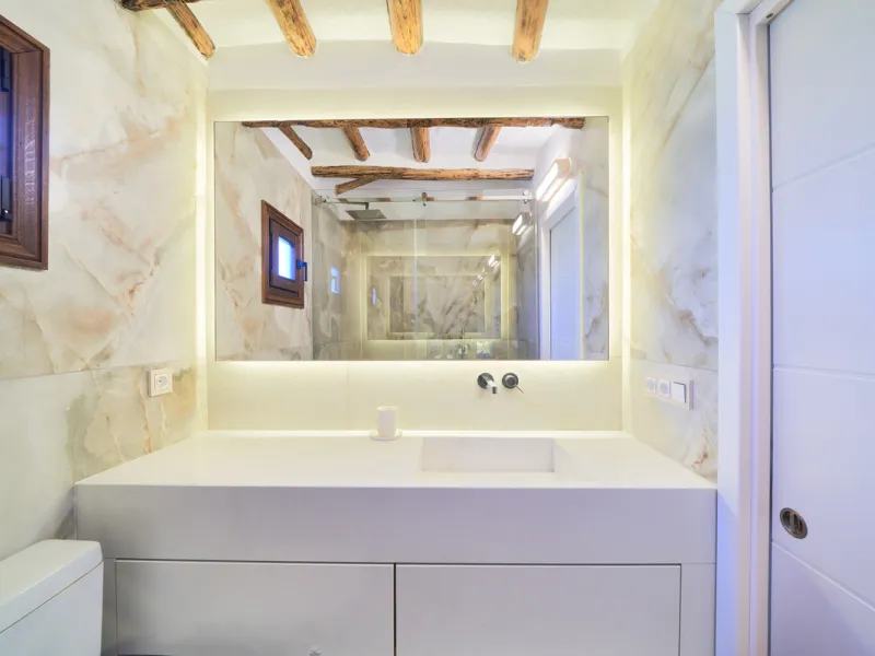 Villa Audrey | Luxury Modern Villa with Private Pool, Tennis Court & Guest Apartment.