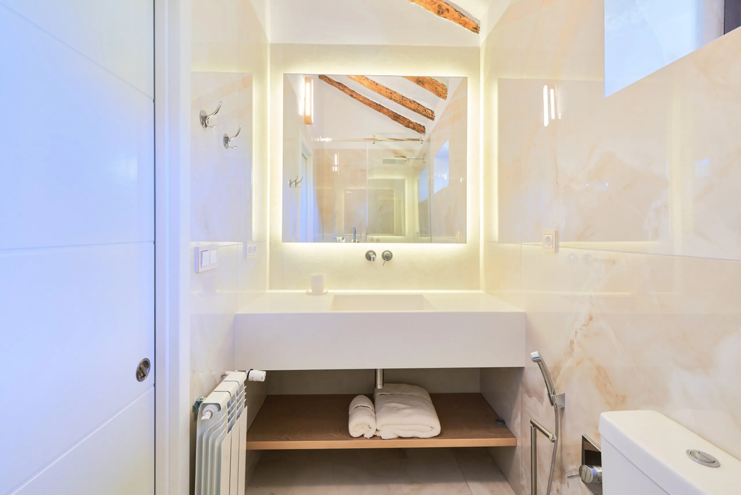 Villa Audrey | Luxury Modern Villa with Private Pool, Tennis Court & Guest Apartment.