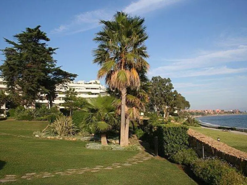Apartment - Middle Floor Apartment в продаже в Estepona, Málaga. В доме 3 спален и 2 ванных комнат. Площадь дома 170 м²