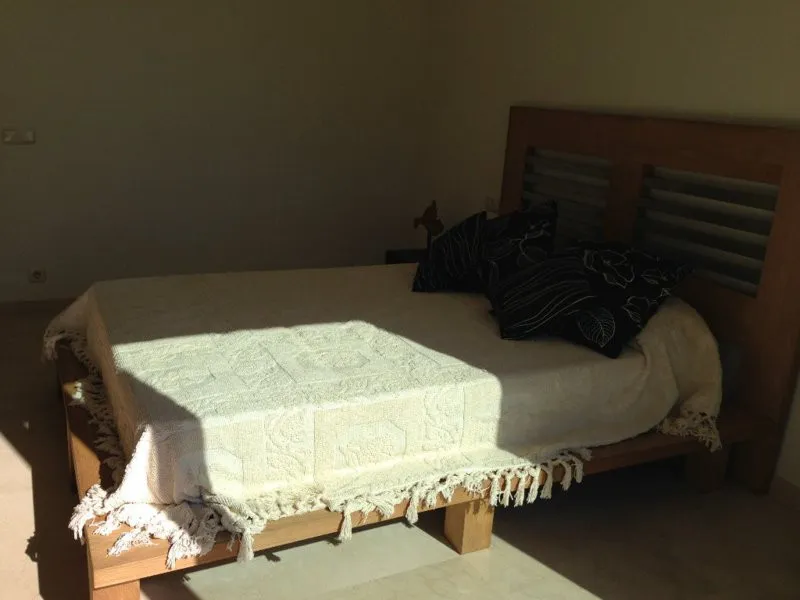 Apartment - Middle Floor Apartment в продаже в Estepona, Málaga. В доме 3 спален и 2 ванных комнат. Площадь дома 170 м²