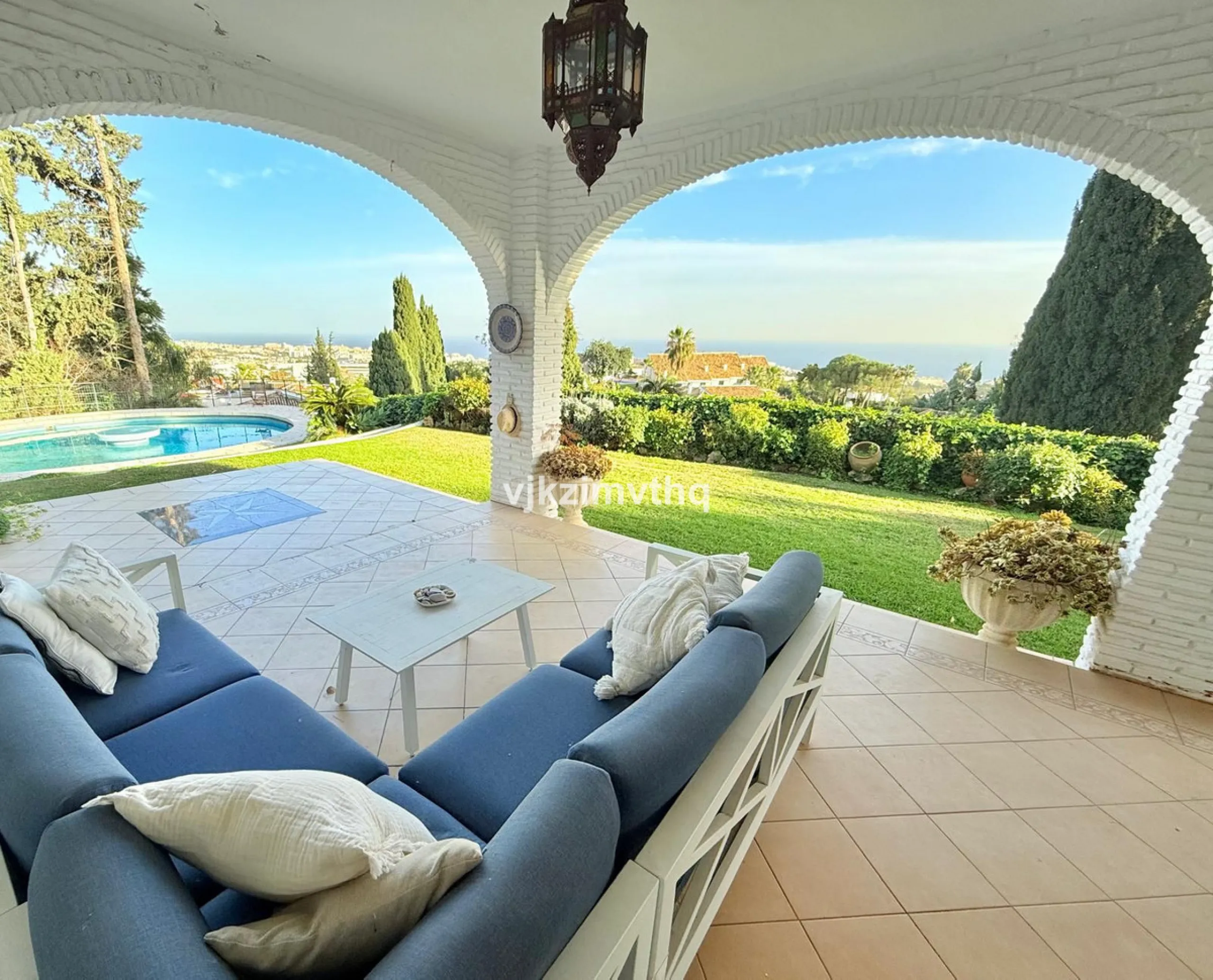Located in the prestigious and historically significant Rancho Domingo, this exceptional single-story residence offers a rare opportunity to own a home in one of Costa del Sol's most iconic urbanizations. Designed by a student of Frank Lloyd Wright, Ranch